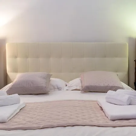 Tysandros In Giardini Naxos