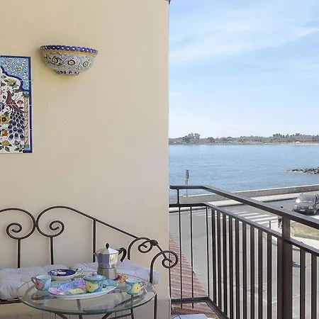 Tysandros In Giardini Naxos