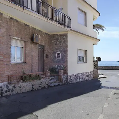 Tysandros In * Giardini Naxos